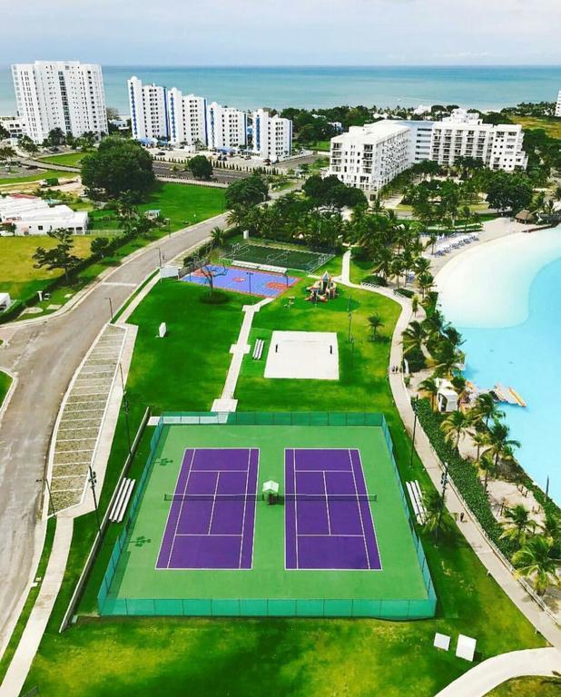 Resort The Playa Blanca